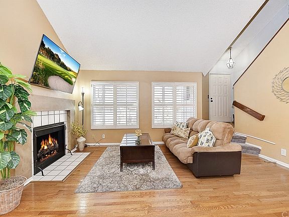 3rd image of 24362 Berrendo APT 7