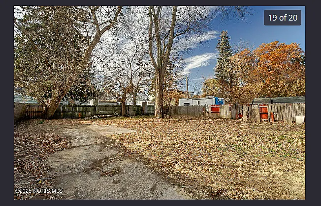3233 Saint Bernard Dr — Photo 17