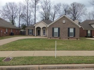 592 Ridge Park Dr, Montgomery, AL 36117