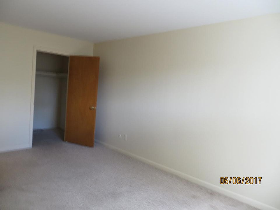 walk in closet in master