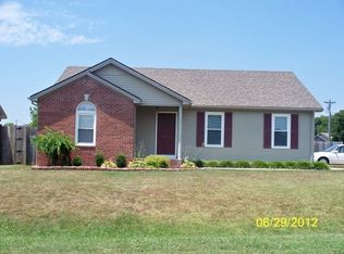 570 Winchester Dr, Hopkinsville, KY 42240