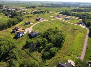 27109 181st Ave, Long Grove, IA 52756