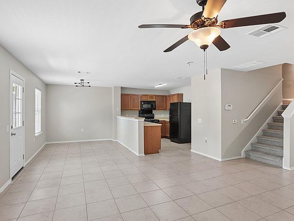 5th image of 3512 Sand Dunes Ave