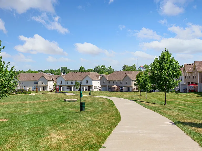 Bennington Park Townhomes — Photo 7