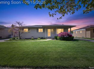 17830 Kuecken St, Clinton Township, MI 48038