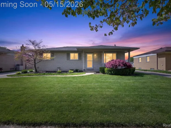 17830 Kuecken St, Clinton Township, MI 48038