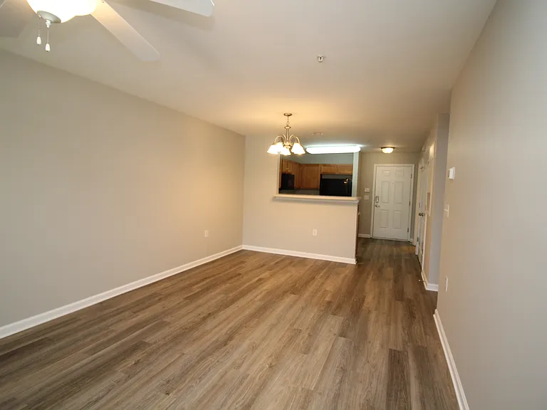 7100 W Friendly Ave #111 — Photo 6