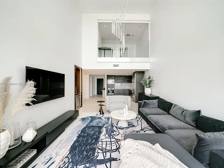 900 Biscayne Blvd #905 — Photo 6