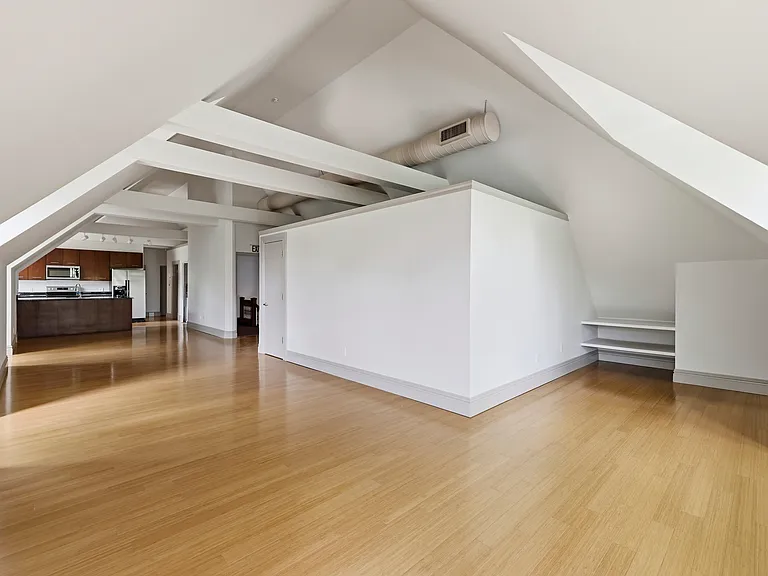 4400 Laclede Ave #3 — Photo 7