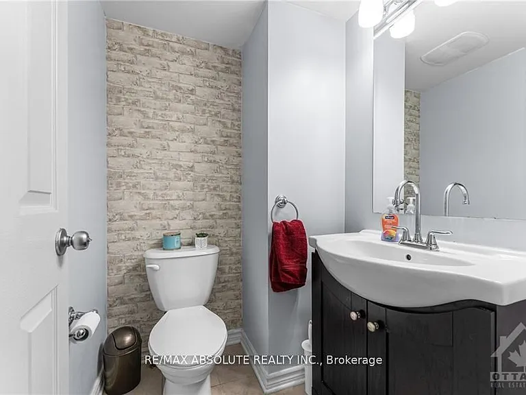 573 Chapman Mills Dr #A — Photo 12