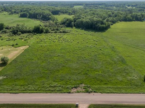 Ivy Rd, Milaca, MN 56353