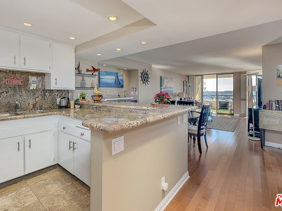 2nd image of 4314 Marina City Dr