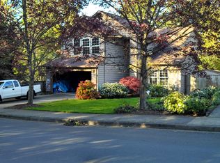 785 S 68th St, Springfield, OR 97478