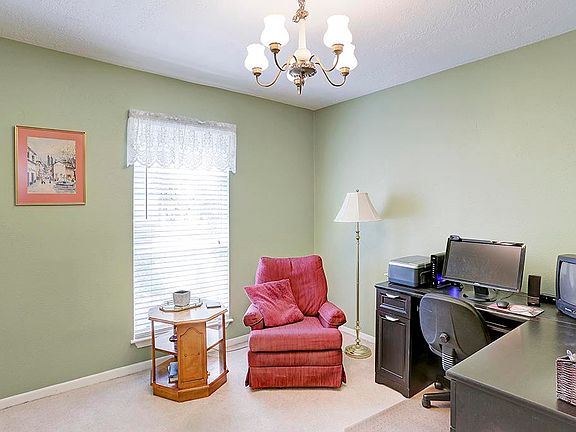 2nd image of 13007 Cricket Hollow Ln