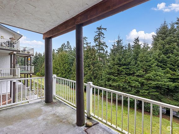 5th image of 130 E North Camano Drive #14