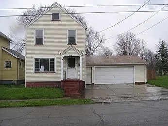 610 Fenton St photo 1