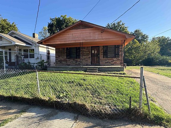 3rd image of 2295 Shasta Ave