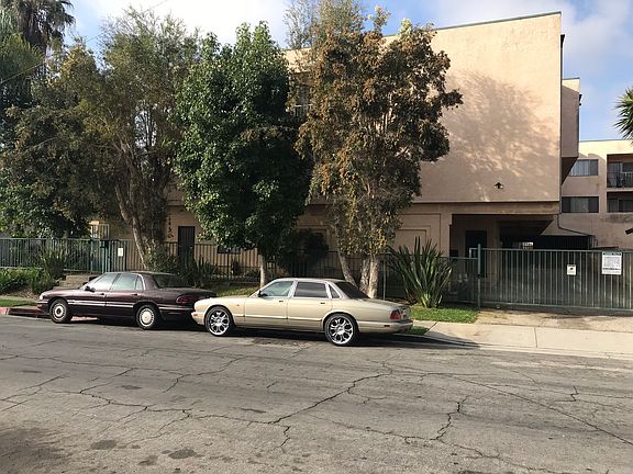 4th image of 955 E Hyde Park Blvd APT 13