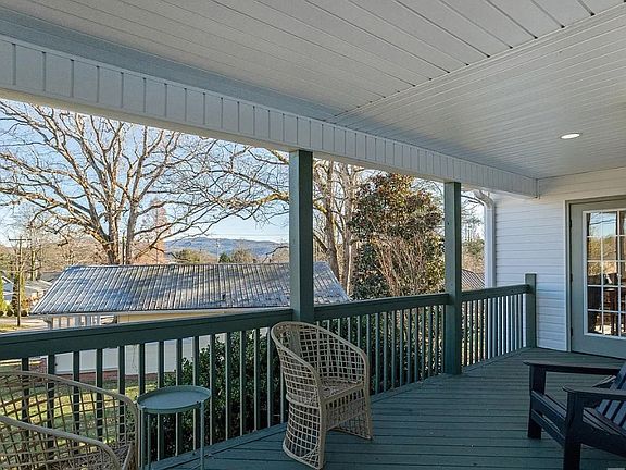 5th image of 477 Probart St