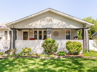 10 N Broadview Ave, Lombard, IL 60148