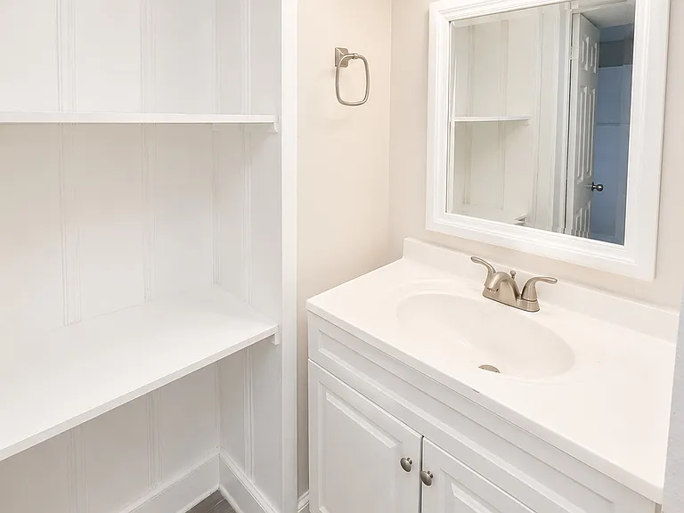 308 E 12th St #308 — Photo 7