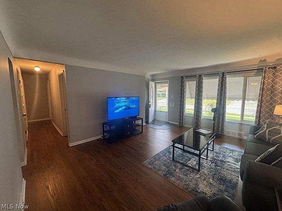 5th image of 7287 Maplewood Rd