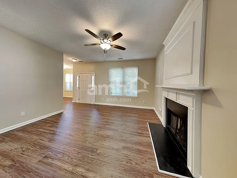 100 Summerchase Dr — Photo 9