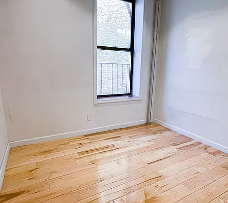 Rented by City Connections Realty | media 8