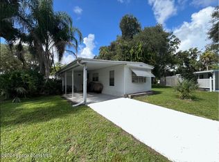 1091 Laurel Ct NE, Palm Bay, FL 32907