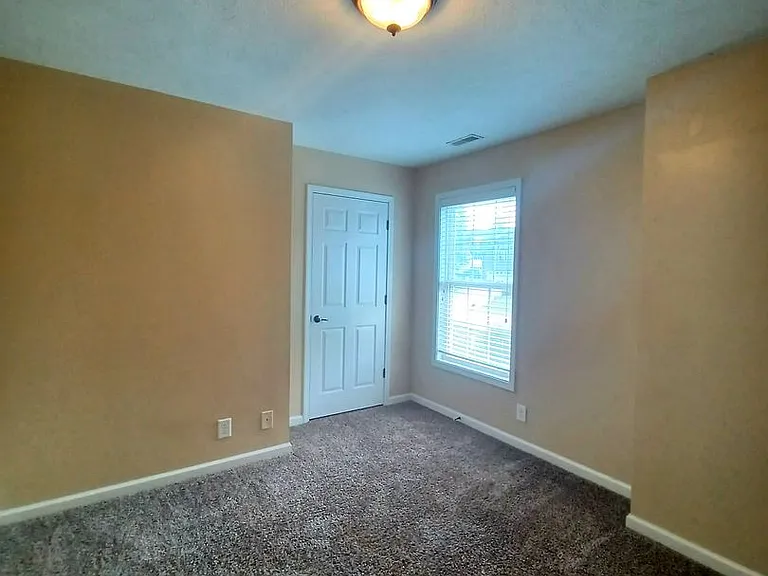 668 Winding Bluff Way — Photo 15