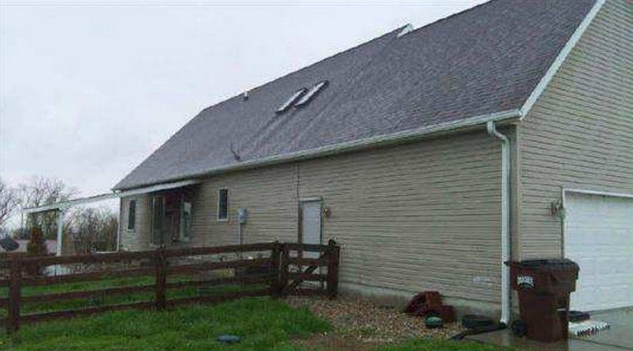 2nd image of 4784 Wayne Madison Rd