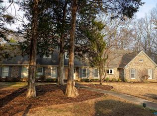 105 Cedar Ln, Moulton, AL 35650