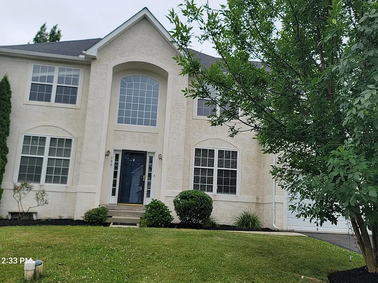 155 Addison Ln — Photo 3