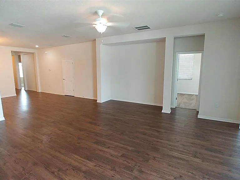 7013 Island Queen Ct — Photo 4