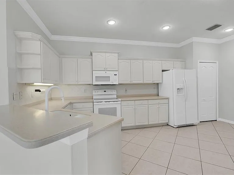 3312 Chapel Creek Cir — Photo 21