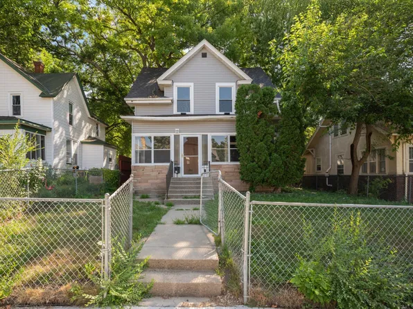 2630 Girard Ave N, Minneapolis, MN 55411