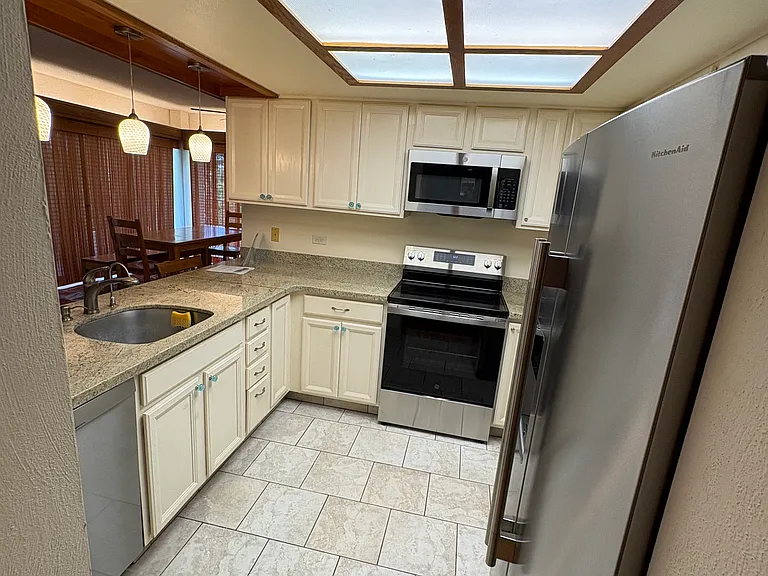 78-7100 Kamehameha III Rd #303 — Photo 13