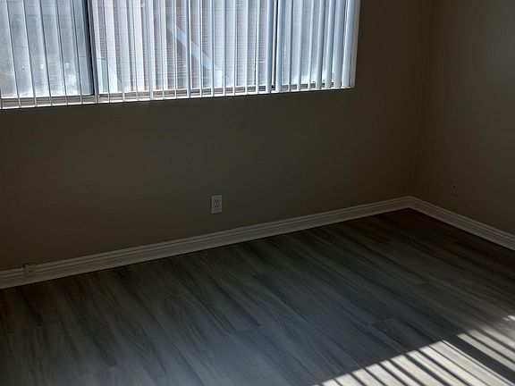 4th image of 150 E Alvarado St