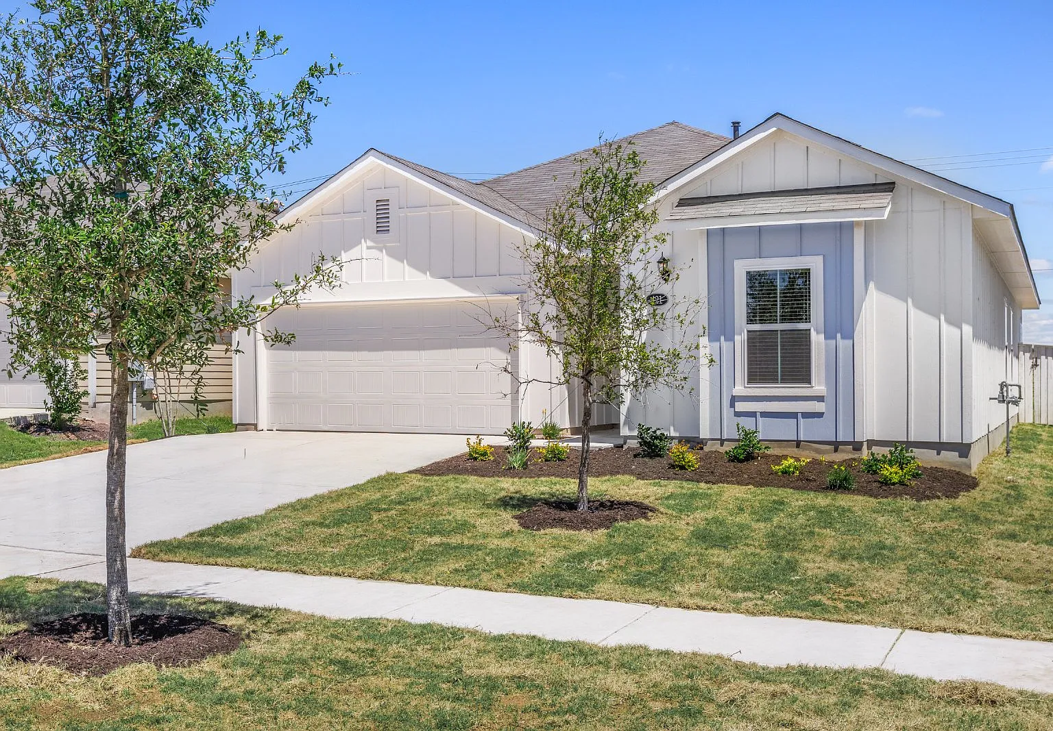 3 bed, 2.0 bath, 1754 sqft, $1,925 — Photo 1
