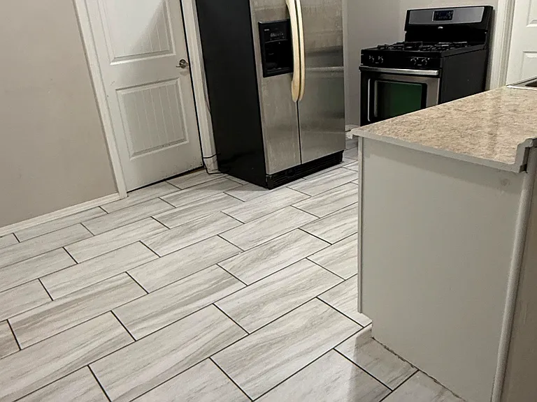105 SW 43rd St #2 — Photo 8