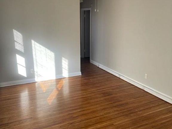 2nd image of 1601 Algonquin Pkwy APT 4