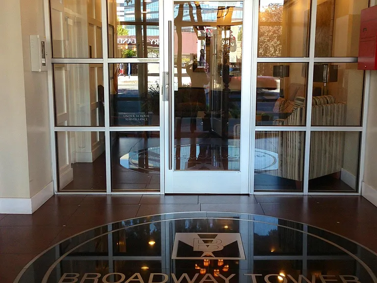230 E Broadway St #1008 — Photo 2