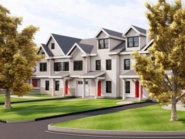 34 Central St #1, Byfield, MA 01922