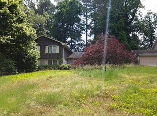 831 Anna Ct, Lawrenceville, GA 30044
