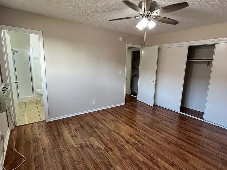 1726 N Garfield Pl #17 — Photo 9