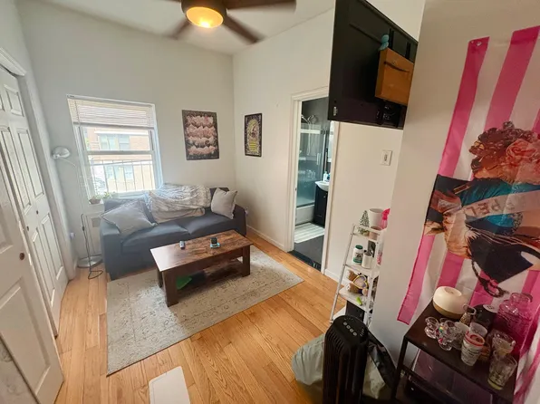 216 E 36th St, New York, NY