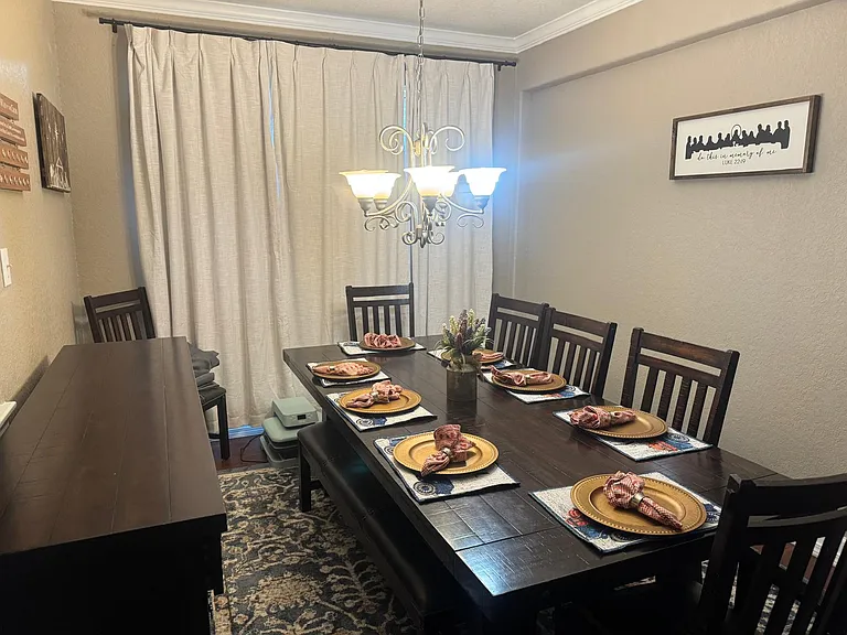 Formal Dining