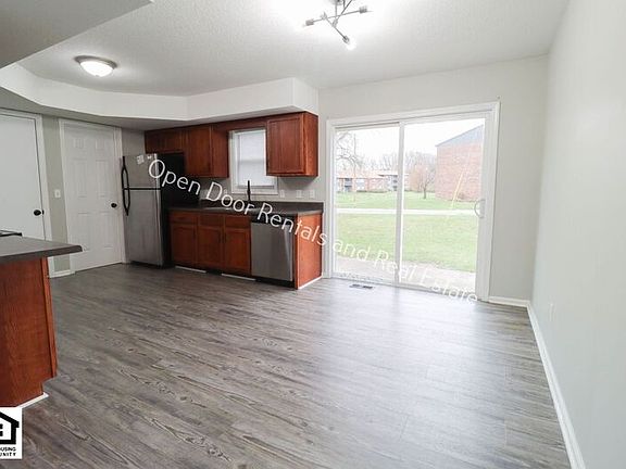 5th image of 4911 Vermont Ln