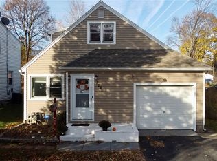 126 Lake Breeze Rd, Rochester, NY 14616