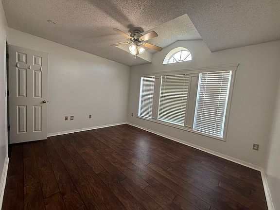 2nd image of 1574 Stefan Cole Ln